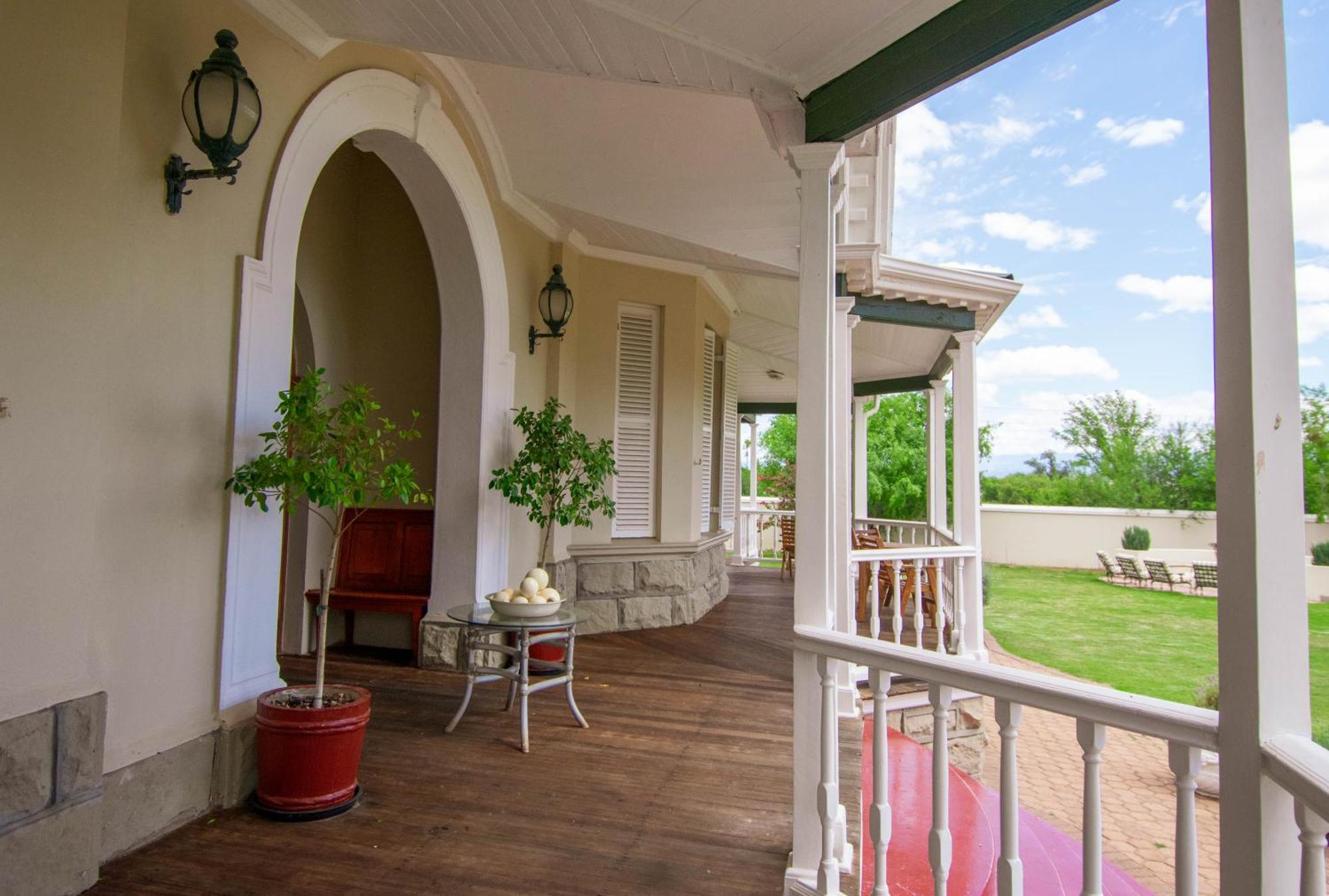 Bakenskraal Ostrich Palace Oudtshoorn Exterior photo