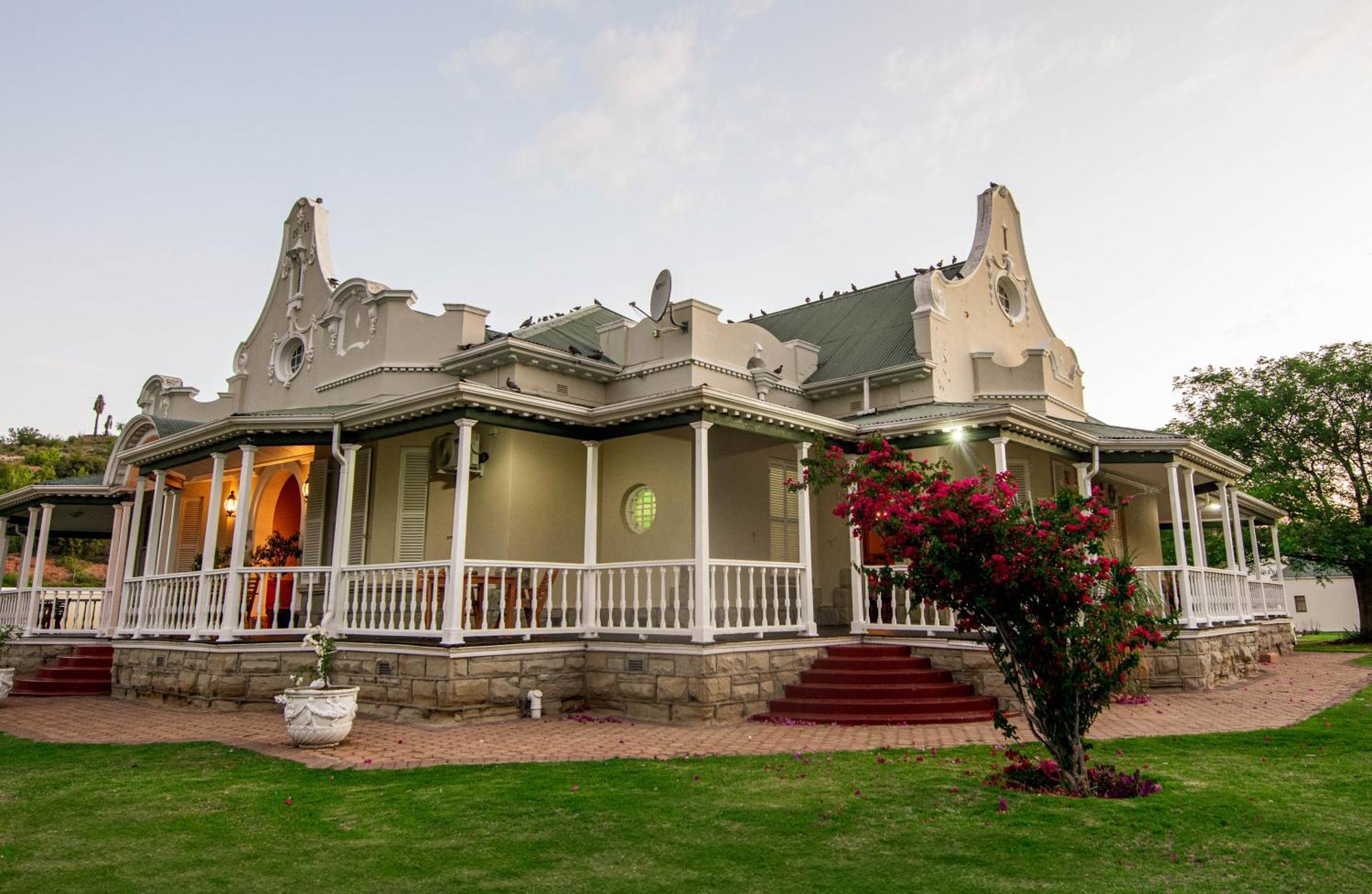 Bakenskraal Ostrich Palace Oudtshoorn Exterior photo